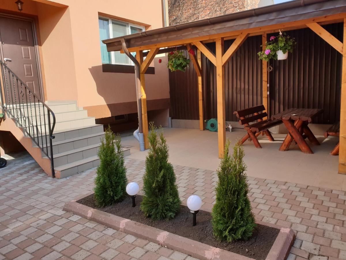Villa Accommodation Bucureşti Exterior foto
